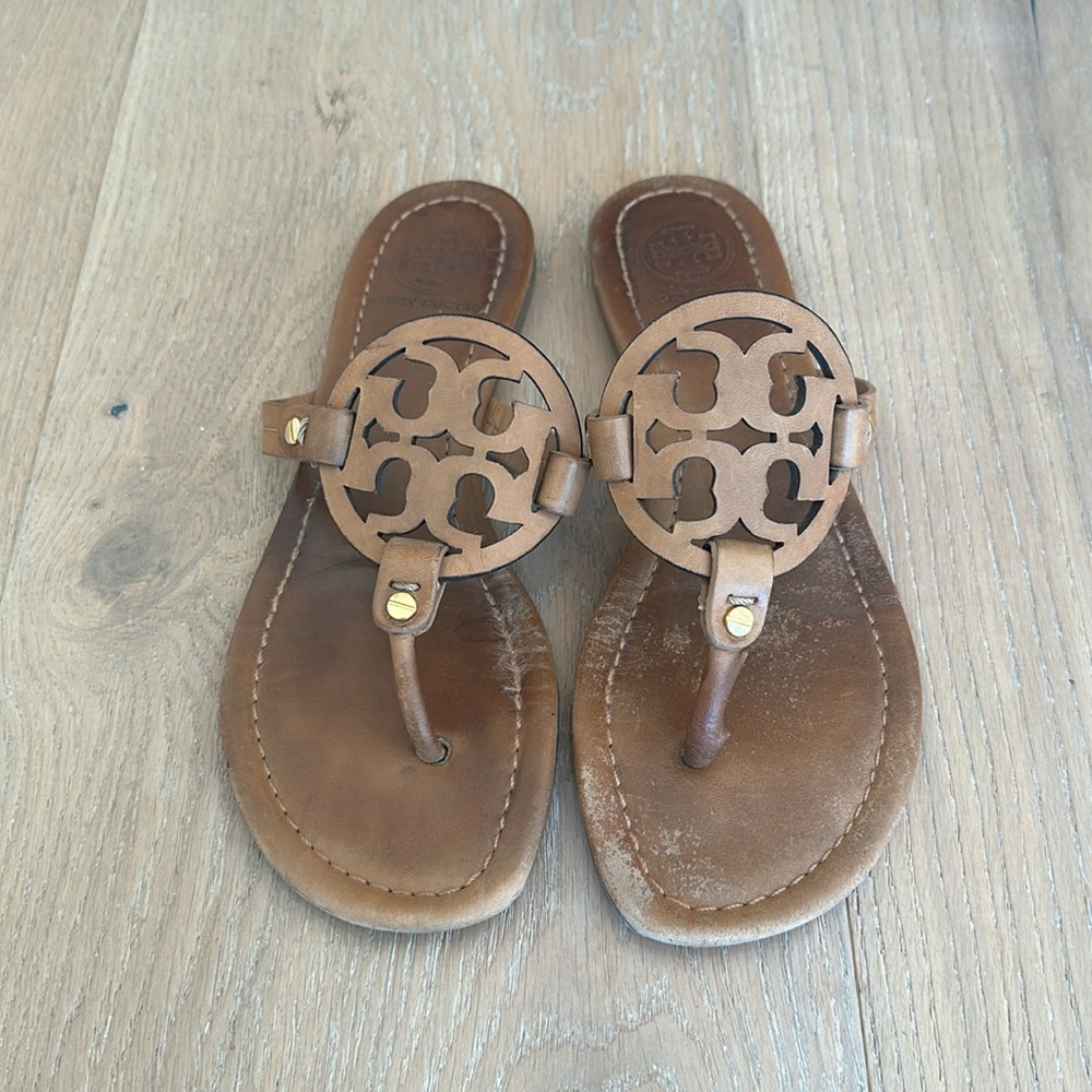 Tory Burch Sandals in Brown Size 9.5